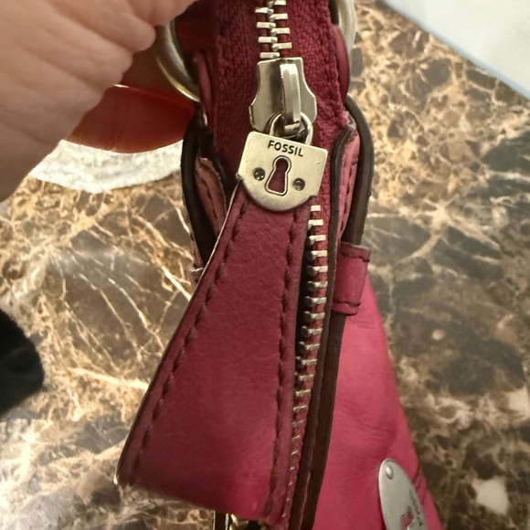 Fossil Pink Leather Shoulder Bag with Key Charm - Picture 7 of 16
